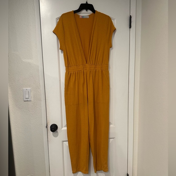 Free People Beach deep V jumpsuit with pockets / excellent condition - Picture 15 of 16